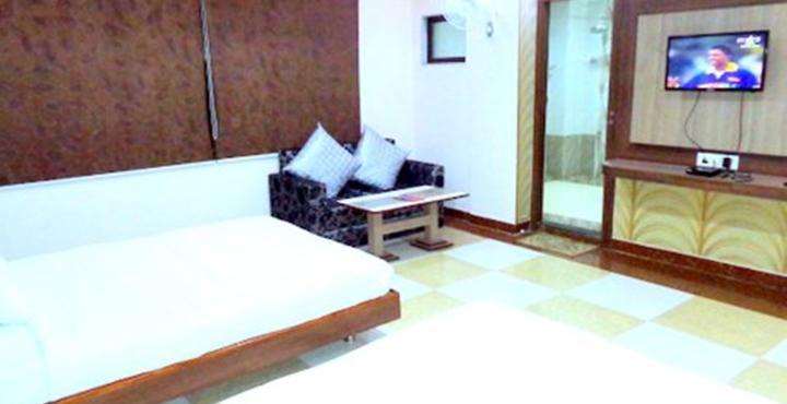Hotel Shree Vinayak Palace โบปาล ภายนอก รูปภาพ